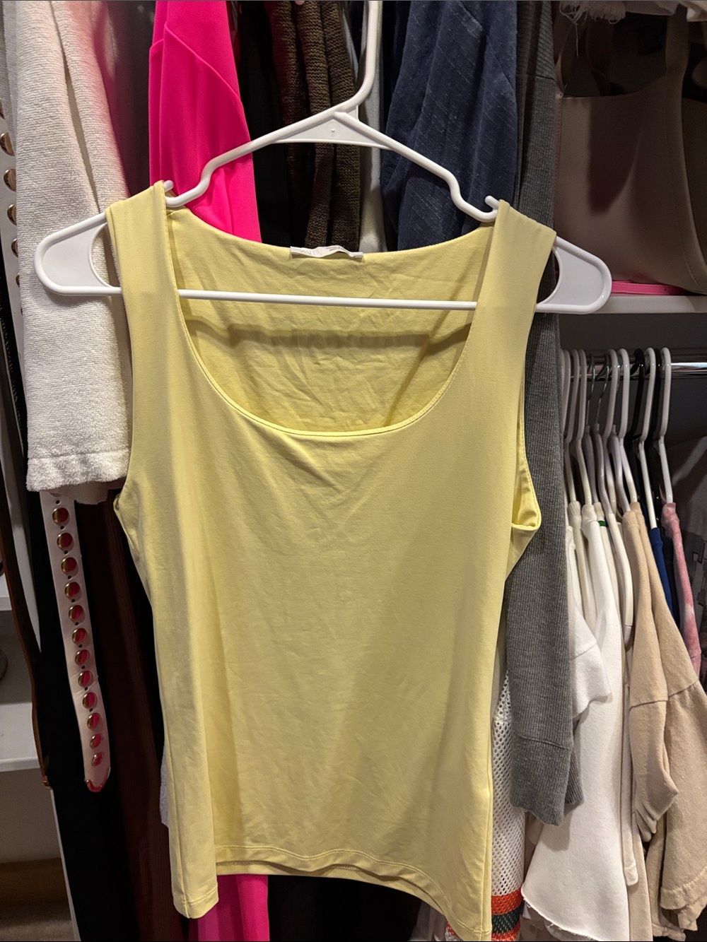 SleevelessYellow Scoop Neck Women's Tank Top